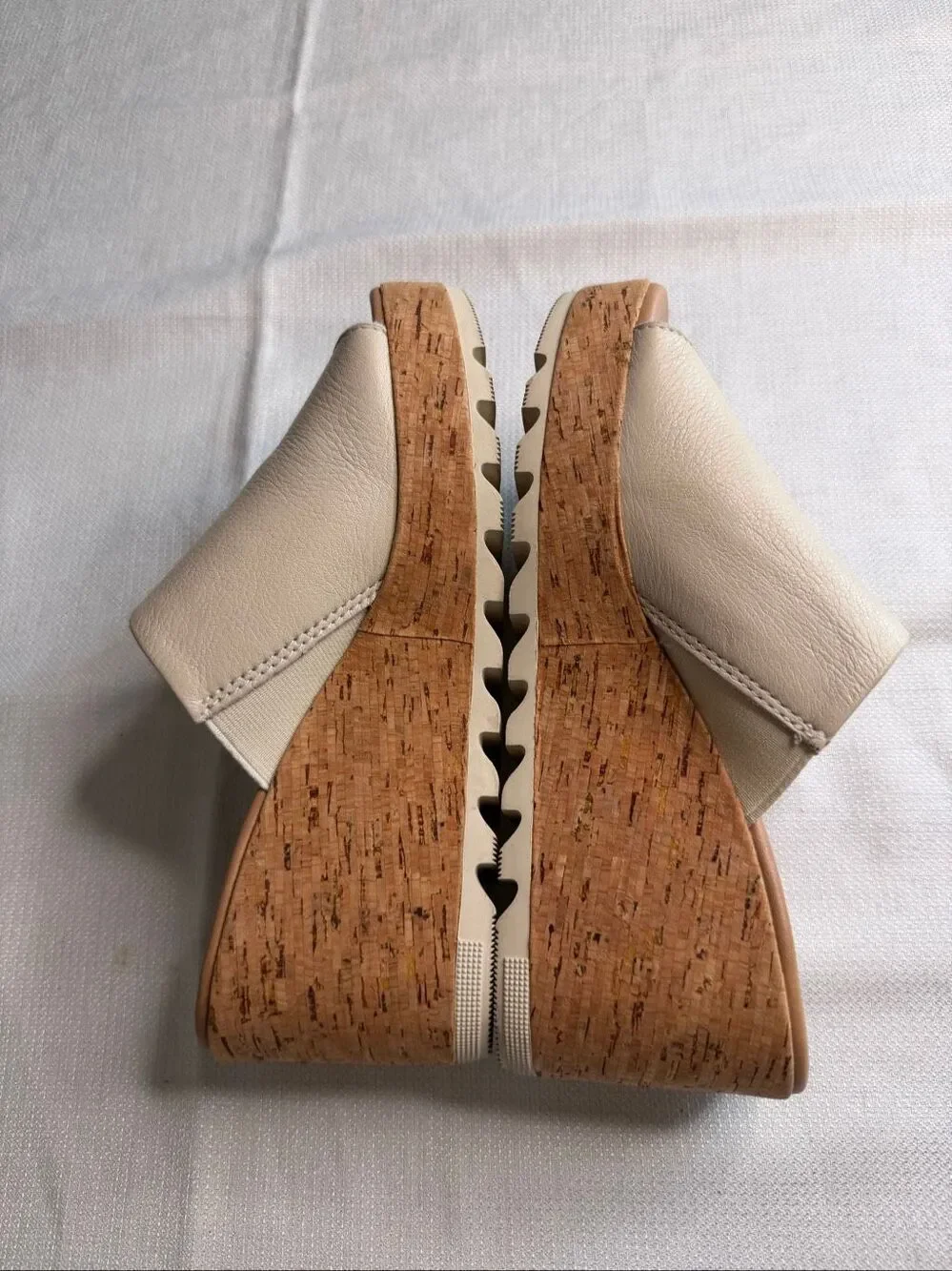 Sorel Women’s Cameron Wedge Mule Leather Slip On Taupe Platform Sandals Size 6